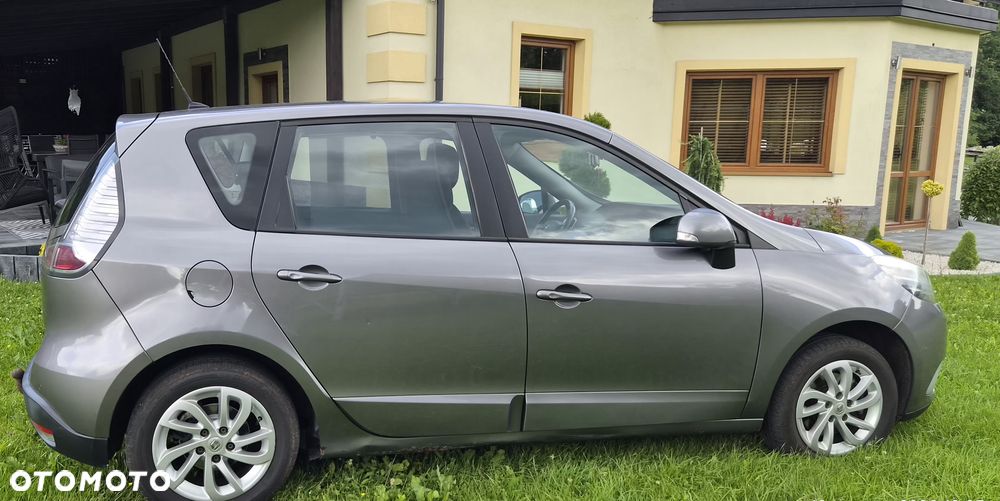 Renault Scenic dCi 110 Paris - 6