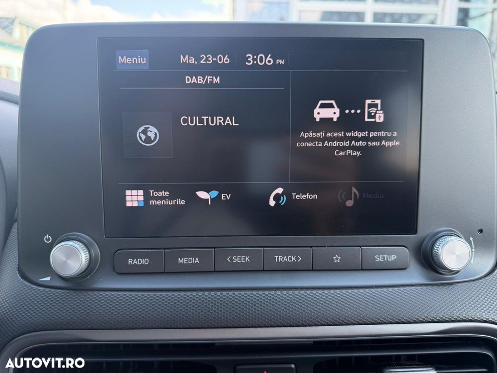 Hyundai KONA Select - 20