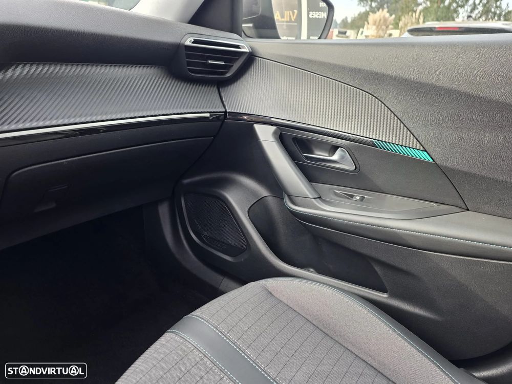 Peugeot 2008 PureTech 130 Allure Pack - 13