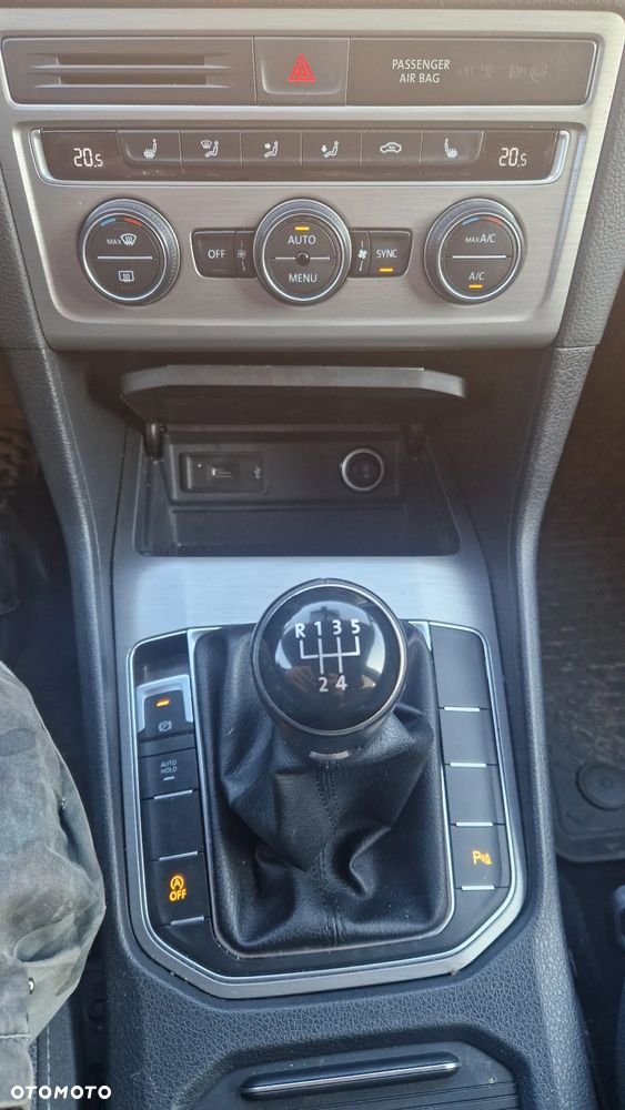 Volkswagen Golf Sportsvan - 16