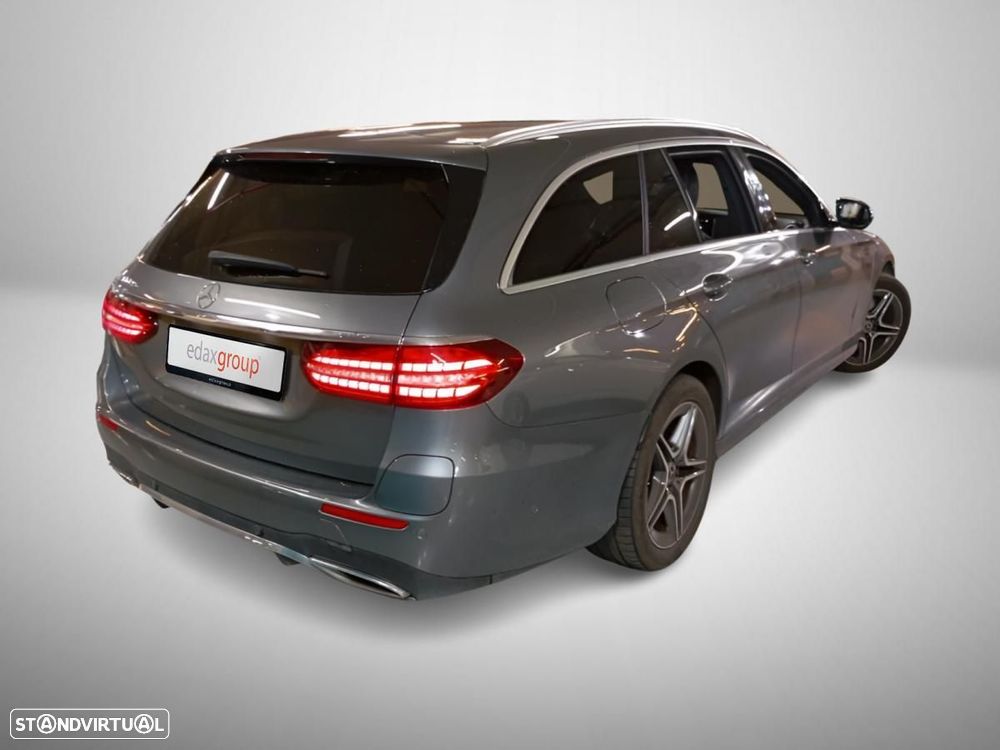 Mercedes-Benz E 300 de AMG Line - 2