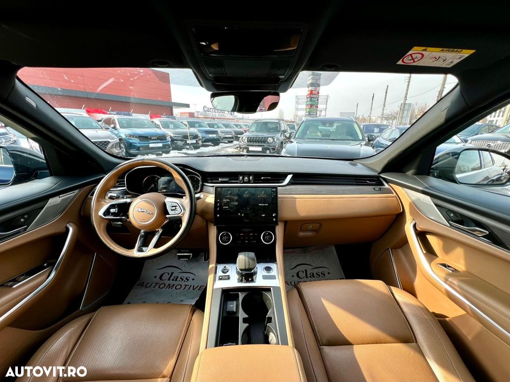 Jaguar F-Pace - 20