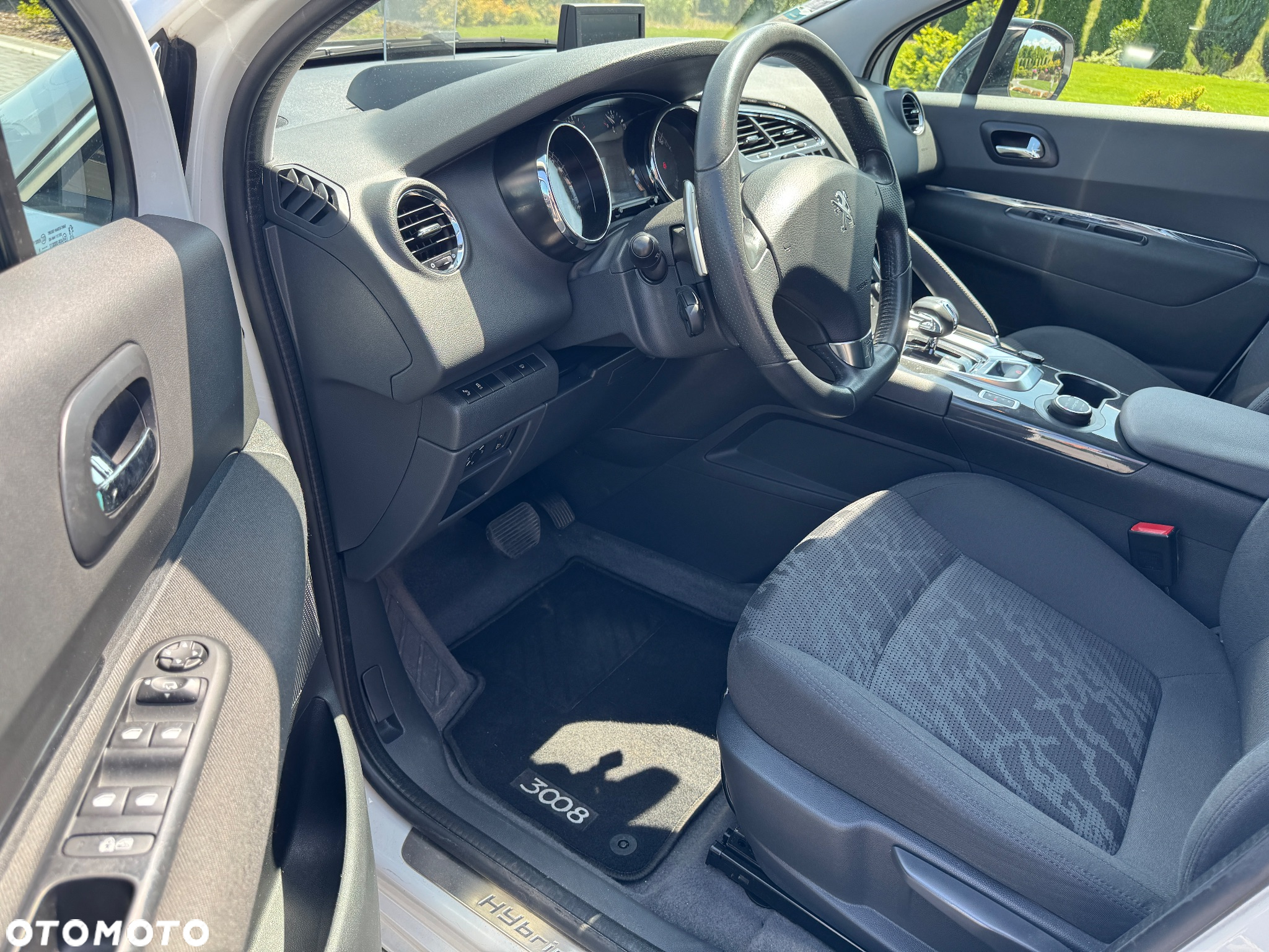 Peugeot 3008 2.0 HYbrid4 - 9