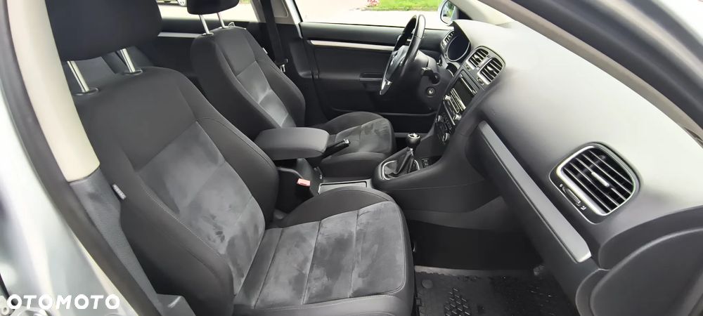 Volkswagen Golf 2.0 TDI Highline - 11