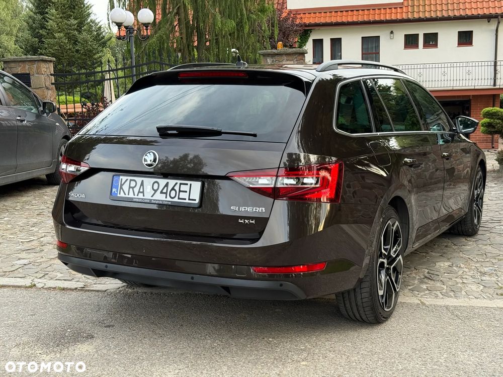 Skoda Superb 2.0 TDI 4x4 DSG Premium Edition - 18