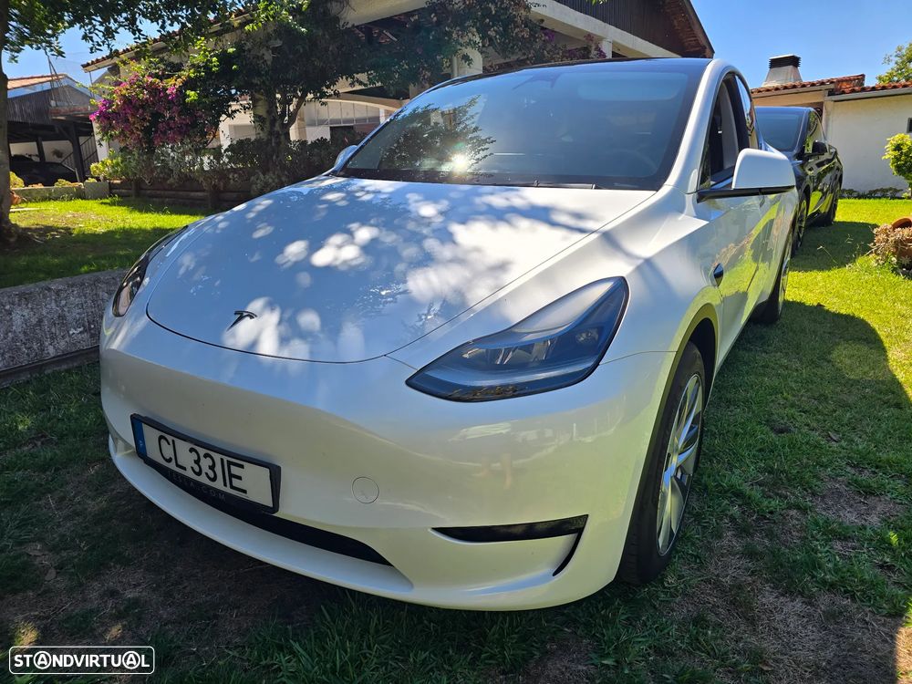 Tesla Model Y Standard - 1