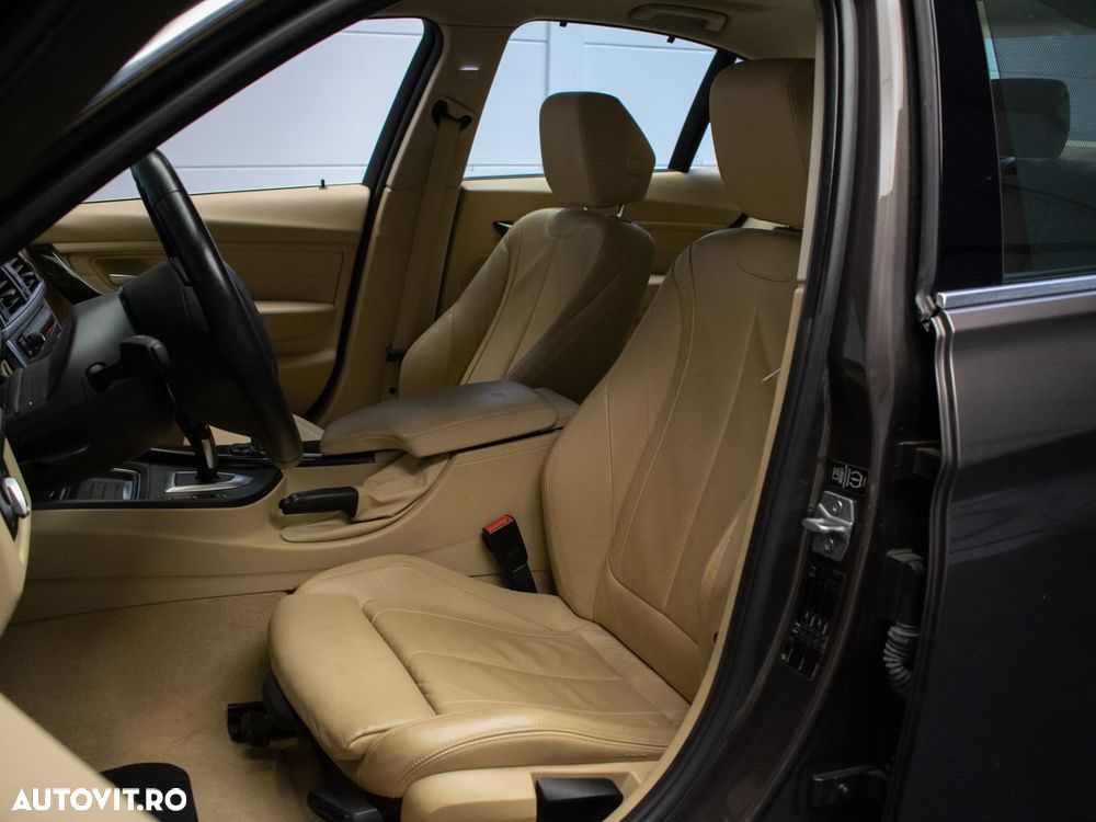 BMW Seria 3 320d Aut. Efficient Dynamics Edition Luxury Line - 7