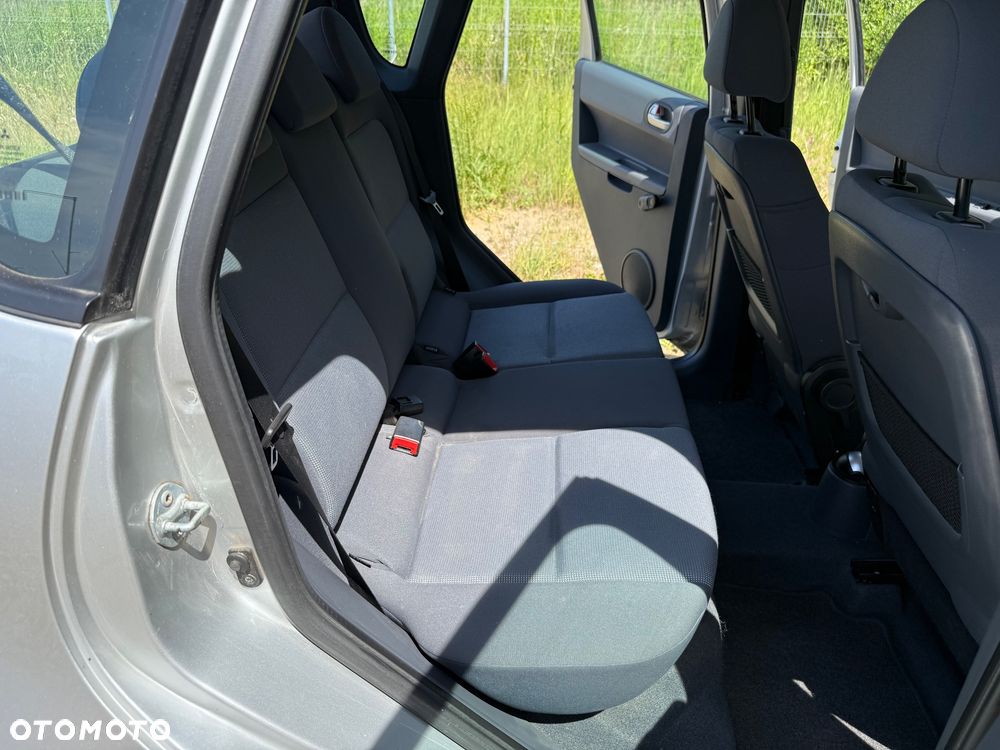 Mitsubishi Colt 1.1 - 10