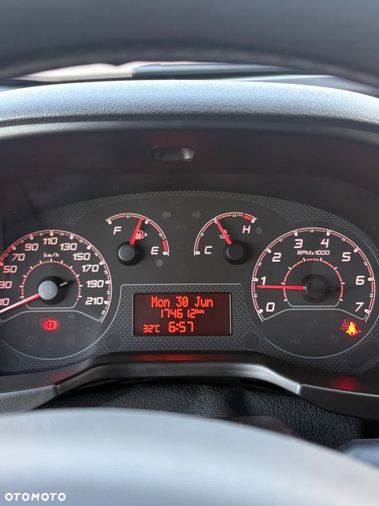 Fiat Fiorino - 10