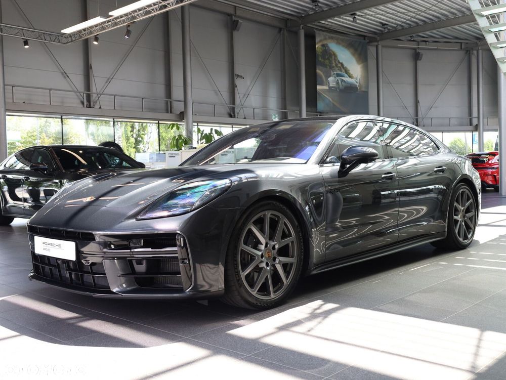 Porsche Panamera - 3