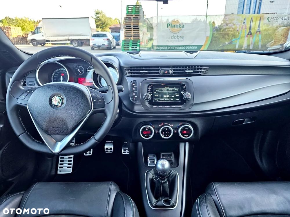 Alfa Romeo Giulietta - 24