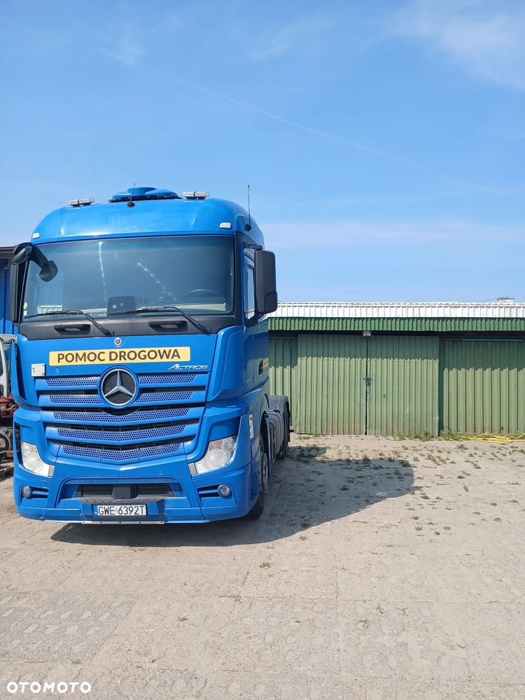 Mercedes-Benz Actros - 2