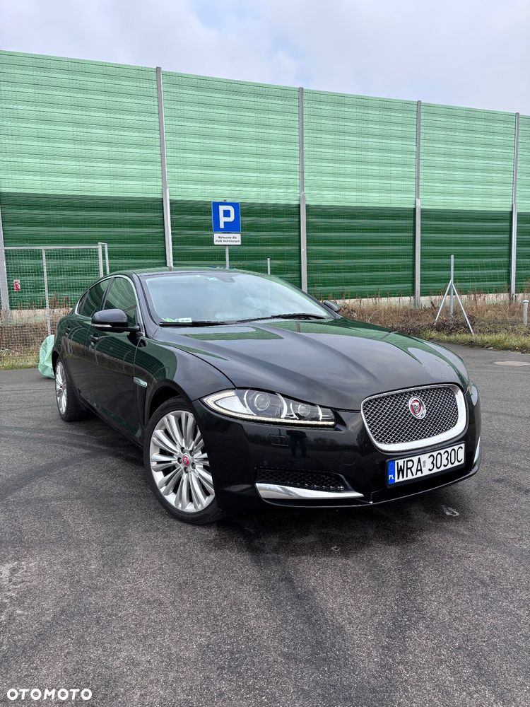 Jaguar XF 3.0 T AWD Premium Luxury - 1
