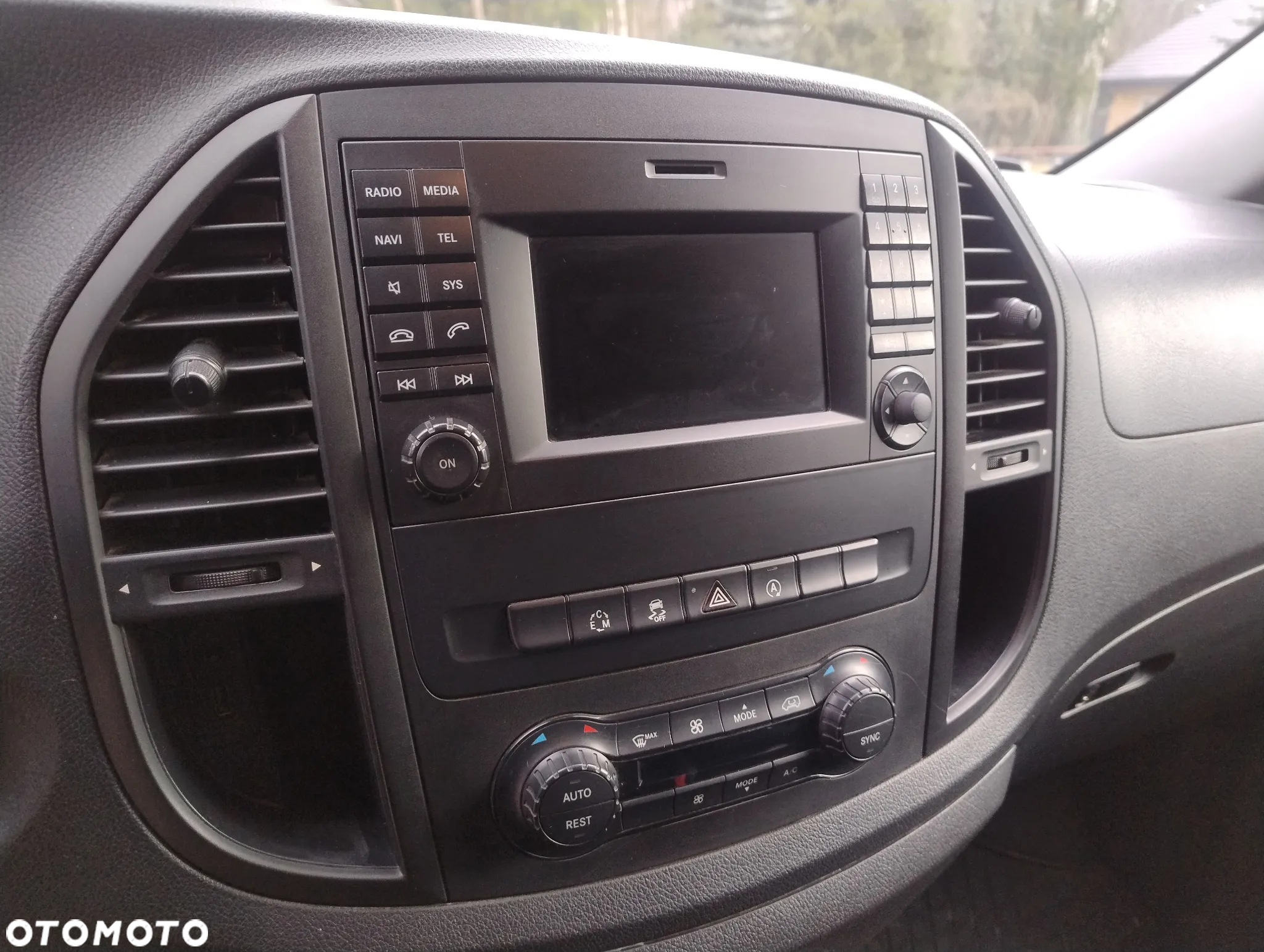 Mercedes-Benz Vito - 15
