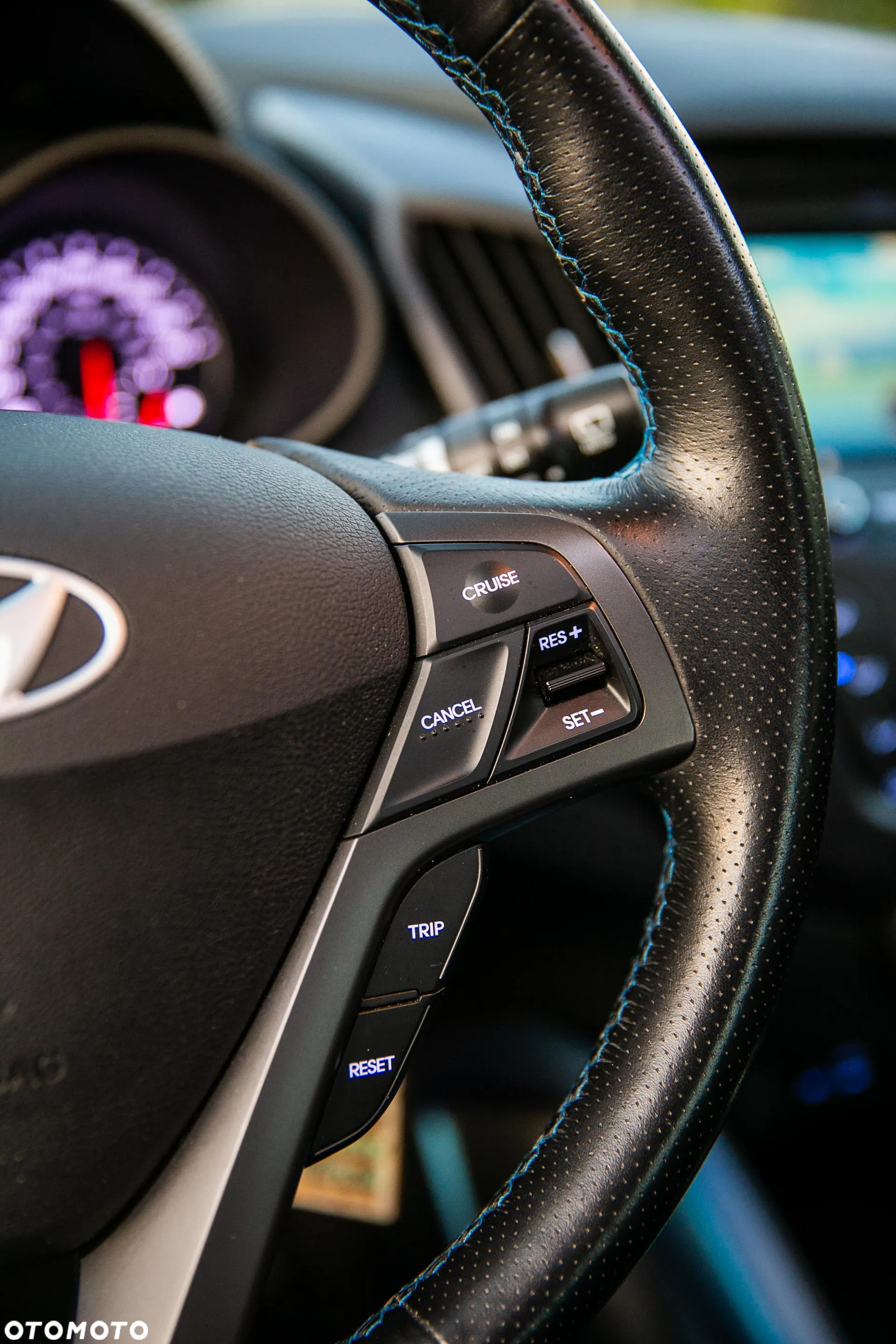 Hyundai Veloster - 9