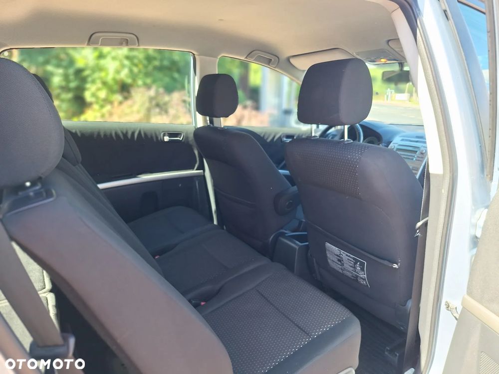 Toyota Corolla Verso - 19