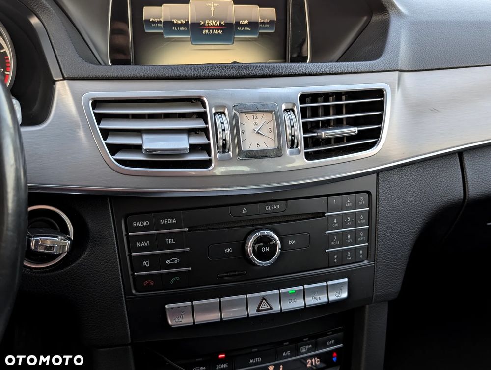 Mercedes-Benz Klasa E 200 7G-TRONIC - 11