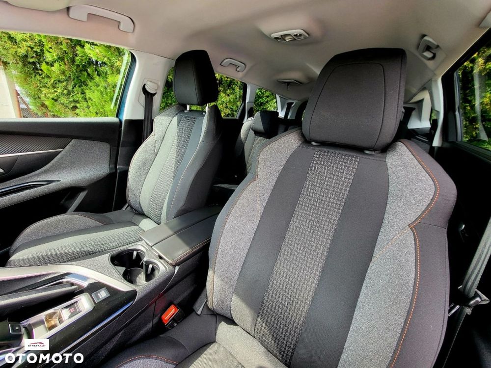 Peugeot 5008 - 29