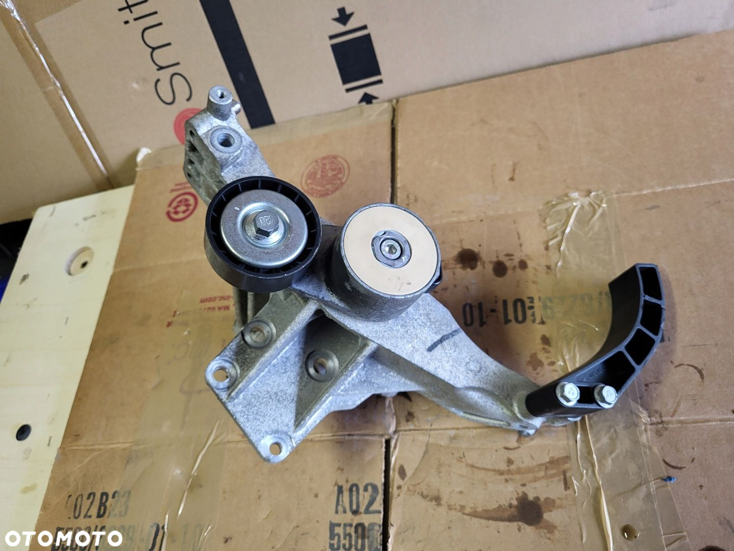 FIAT JEEP ALFA ROMEO 1.4 MULTIAIR ŁAPA PODSTAWA ALTERNATORA SPRĘŻARKI KLIMY - 2