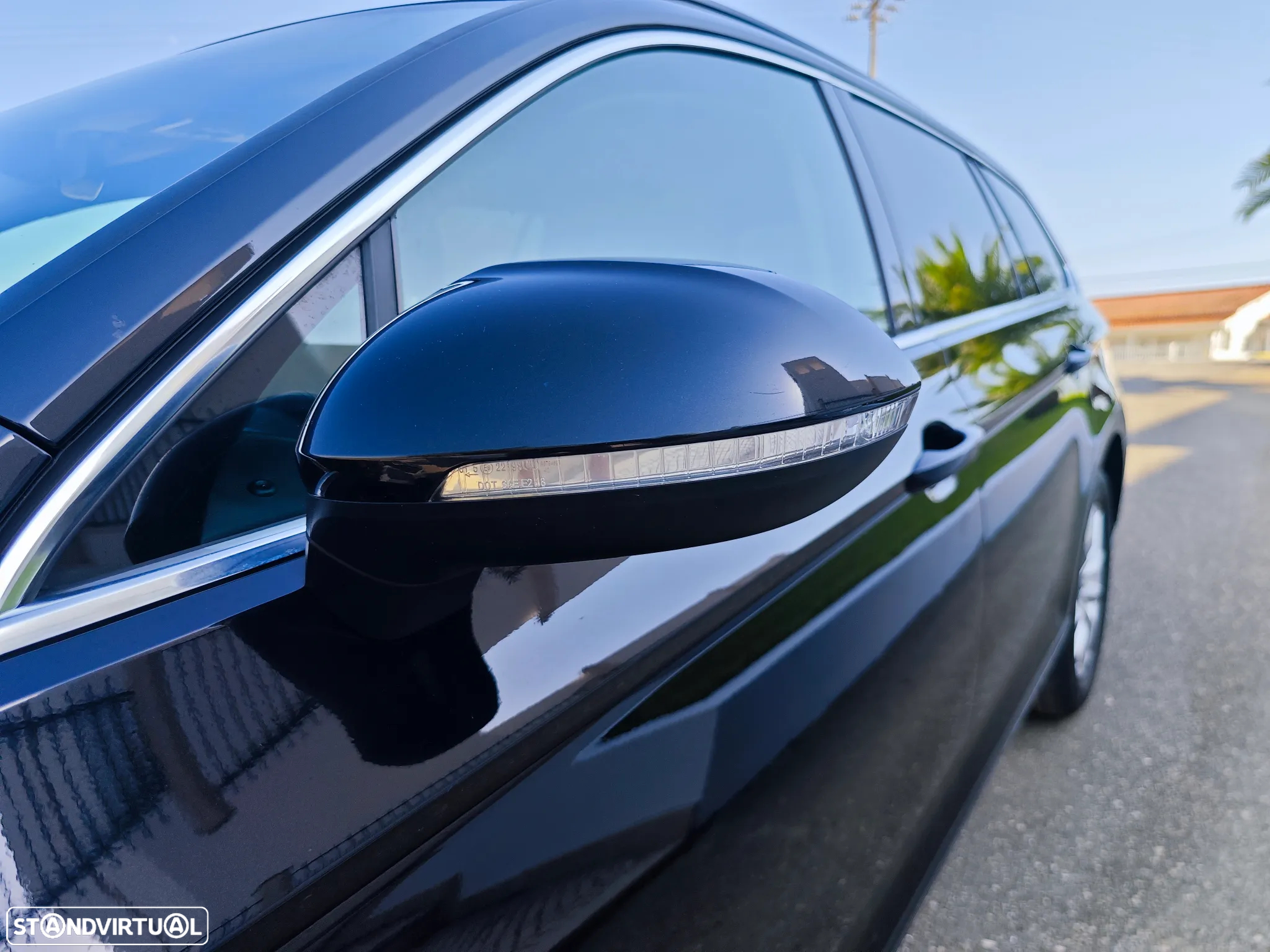 VW Passat Variant 2.0 TDi Business DSG - 31