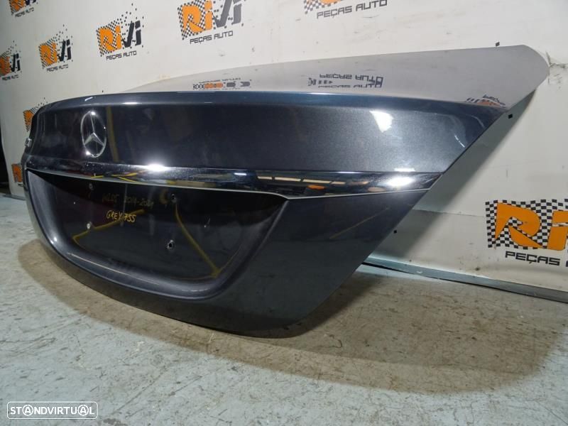 Tampa Da Mala Mercedes-Benz C-Class (W205)  Mala Mercedes W205 Sedan - 2