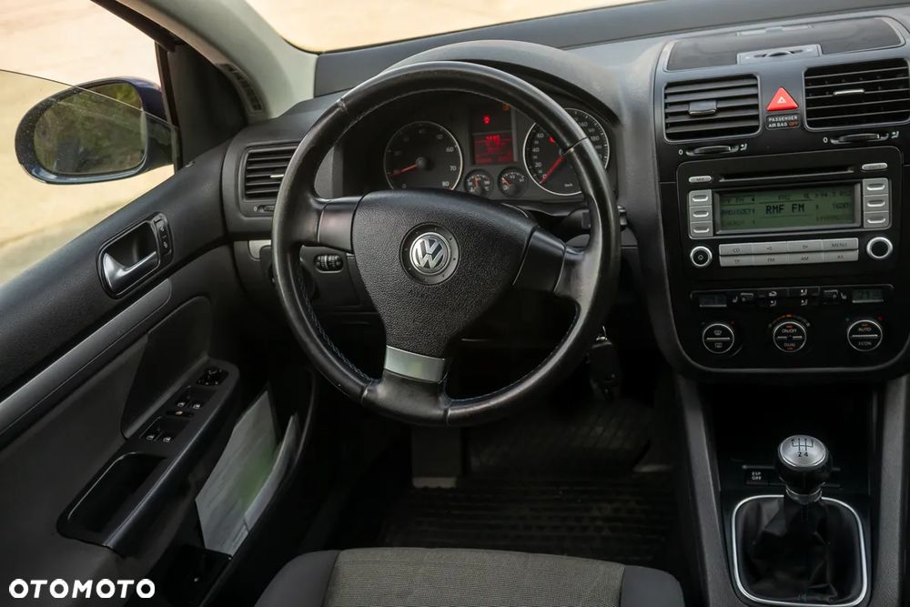 Volkswagen Golf 1.6 Tour - 32