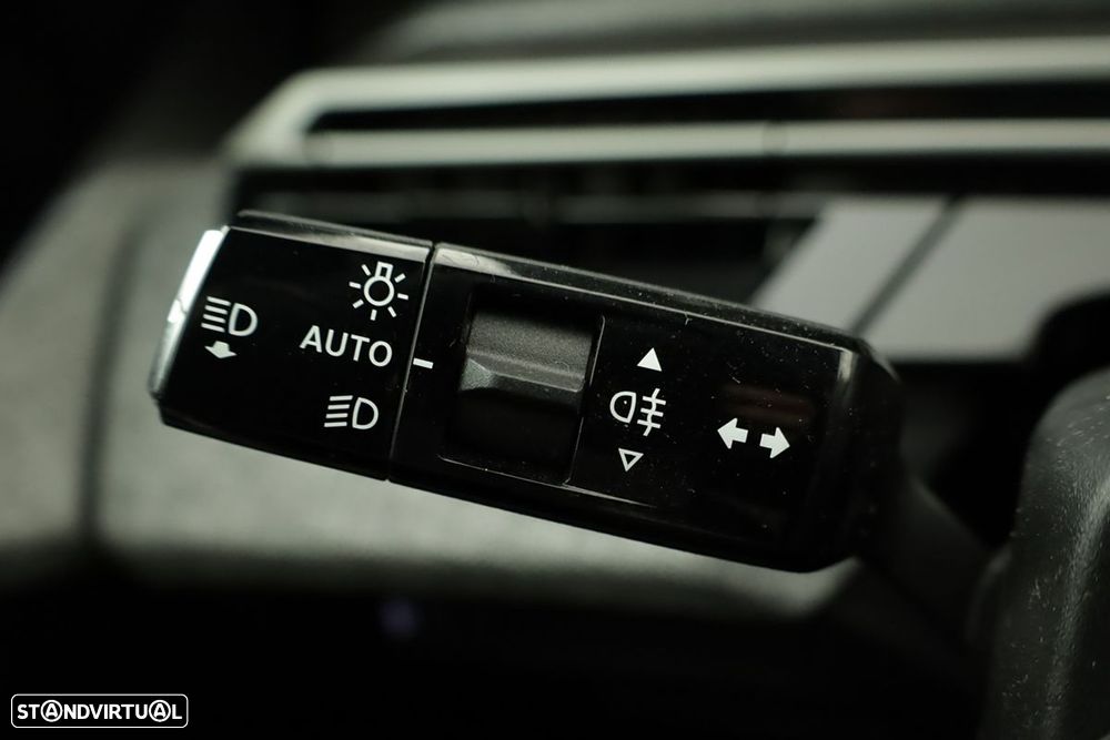 Peugeot 5008 1.2 Hybrid Allure e-DCS6 - 16