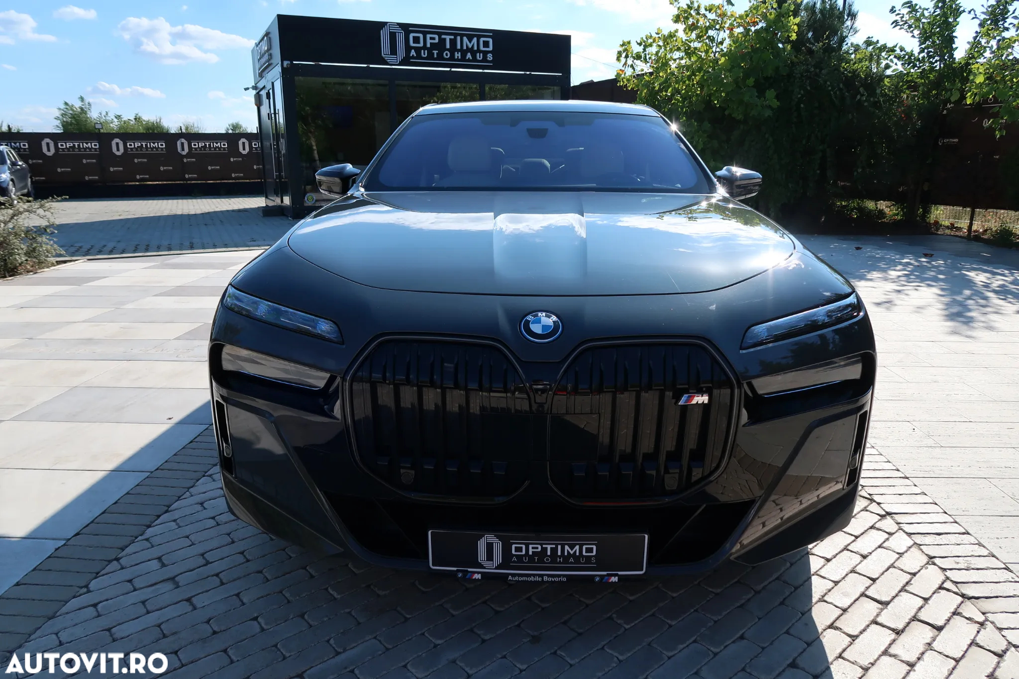 BMW M7 M760e xDrive AT PHEV - 2