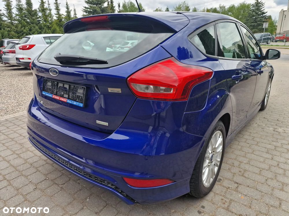 Ford Focus 1.0 EcoBoost Start-Stopp-System ST-LINE STYLE - 9