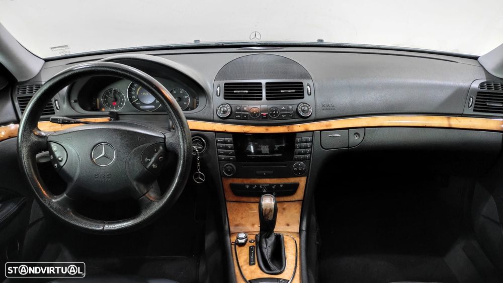 Mercedes-Benz E 220 CDi Avantgarde Aut. - 24