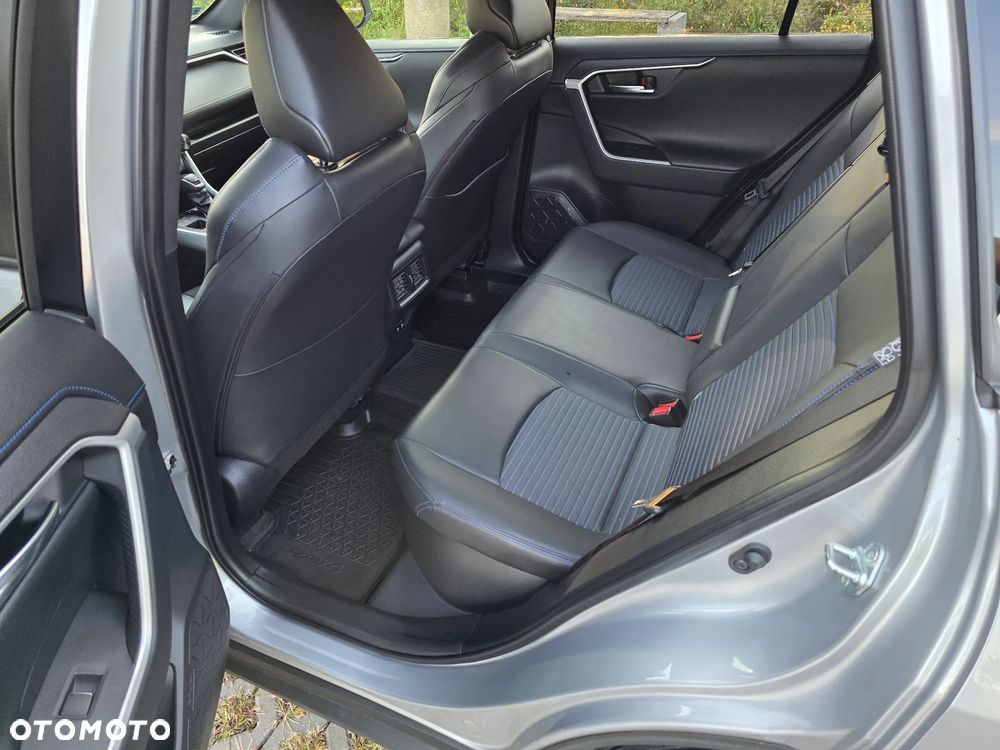 Toyota RAV4 Hybrid Selection 4x2 - 29
