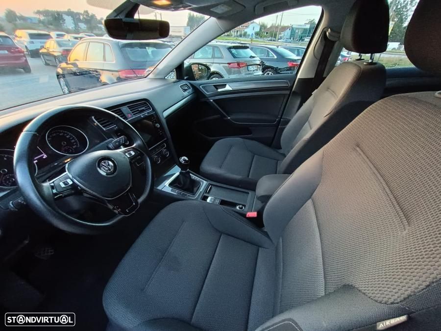 VW Golf Variant 1.6 TDi Confortline - 9