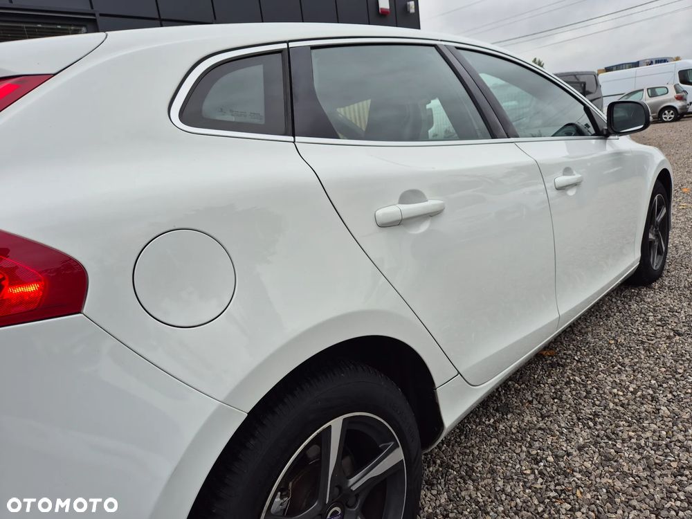 Volvo V40 D2 RDesign - 23