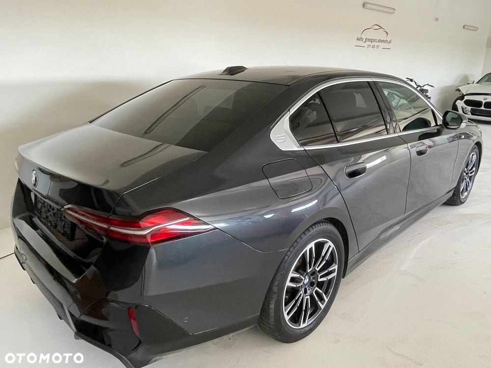 BMW Seria 5 520d - 4