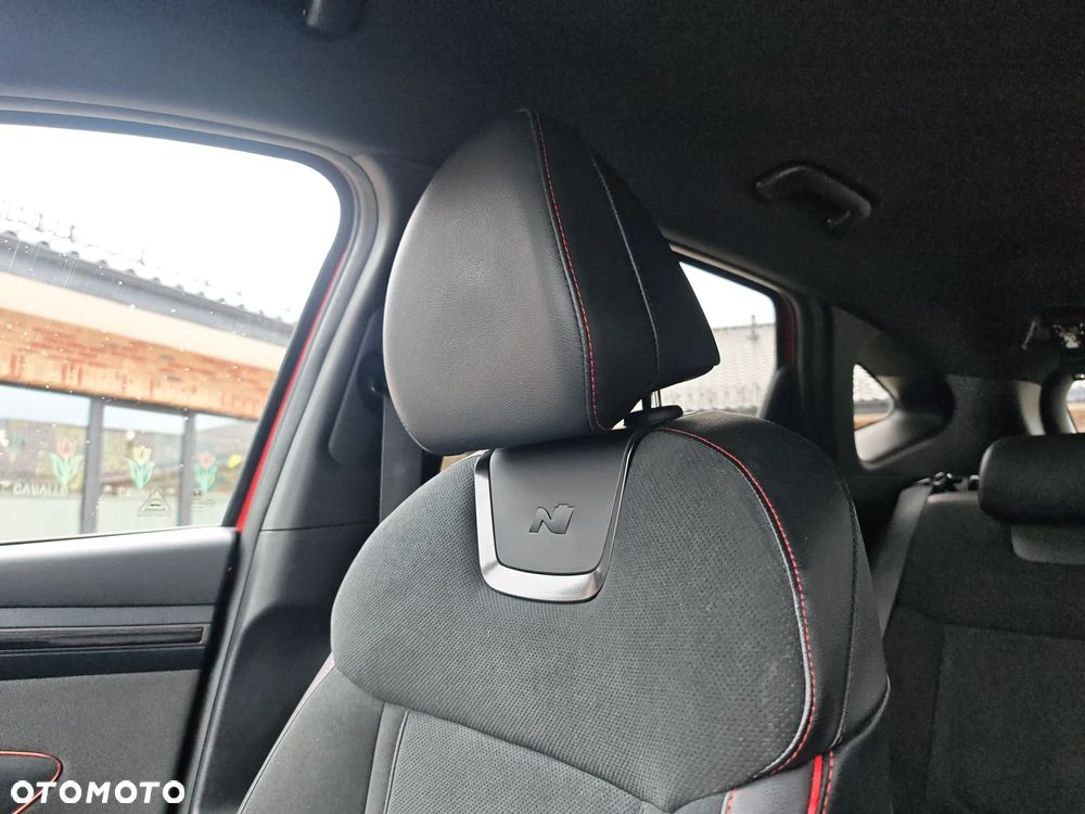 Hyundai Tucson 1.6 T-GDi HEV Executive 2WD - 19