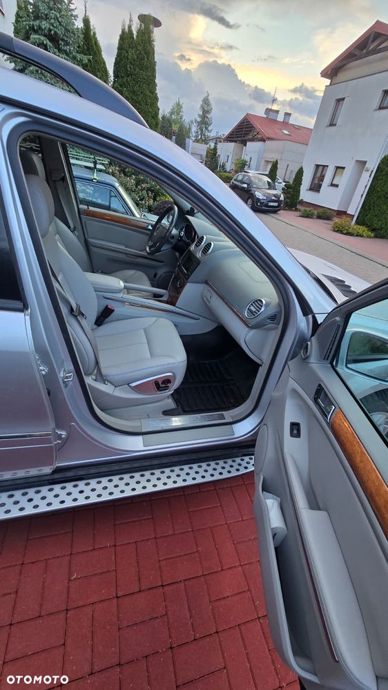 Mercedes-Benz GL 320 CDI 4Matic 7G-TRONIC - 11