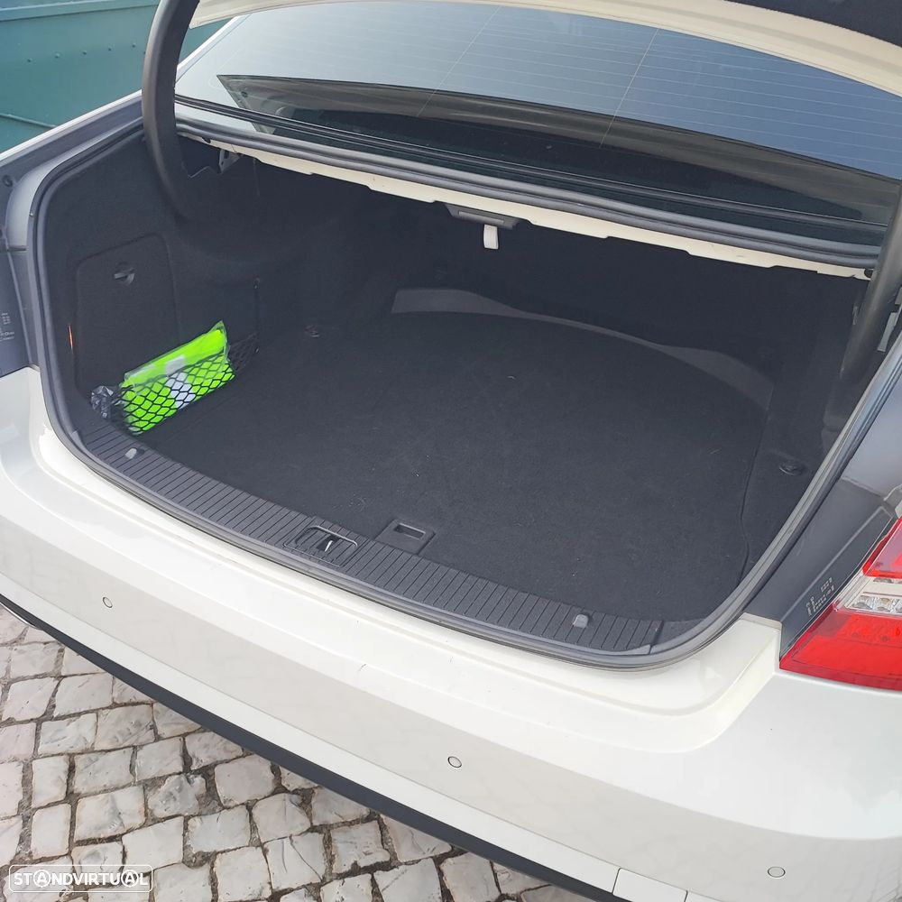 Mercedes-Benz E 350 CDi Avantgarde BlueEfficiency - 21