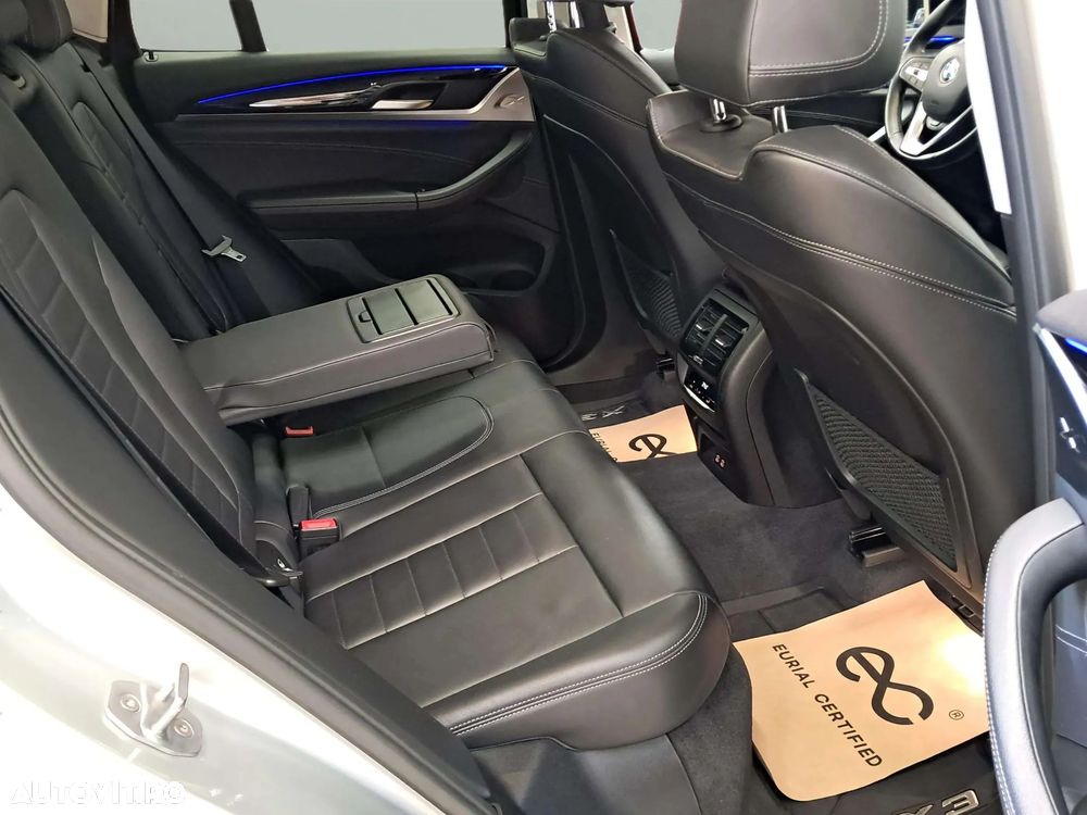 BMW X3 xDrive20d AT xLine - 10