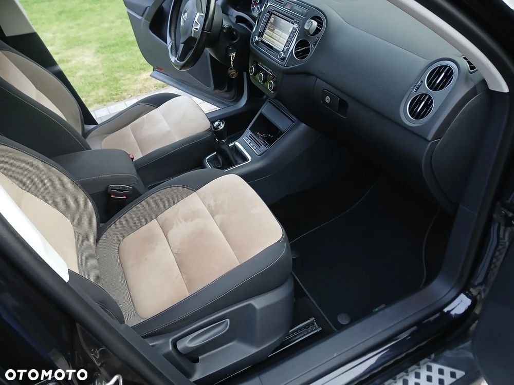 Volkswagen Tiguan 2.0 TDI DPF 4Motion BlueMotion Technology Sport & Style - 15