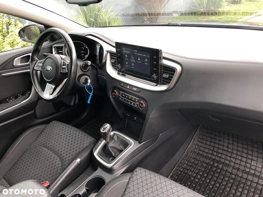 Kia Ceed 1.5 T-GDI L - 29