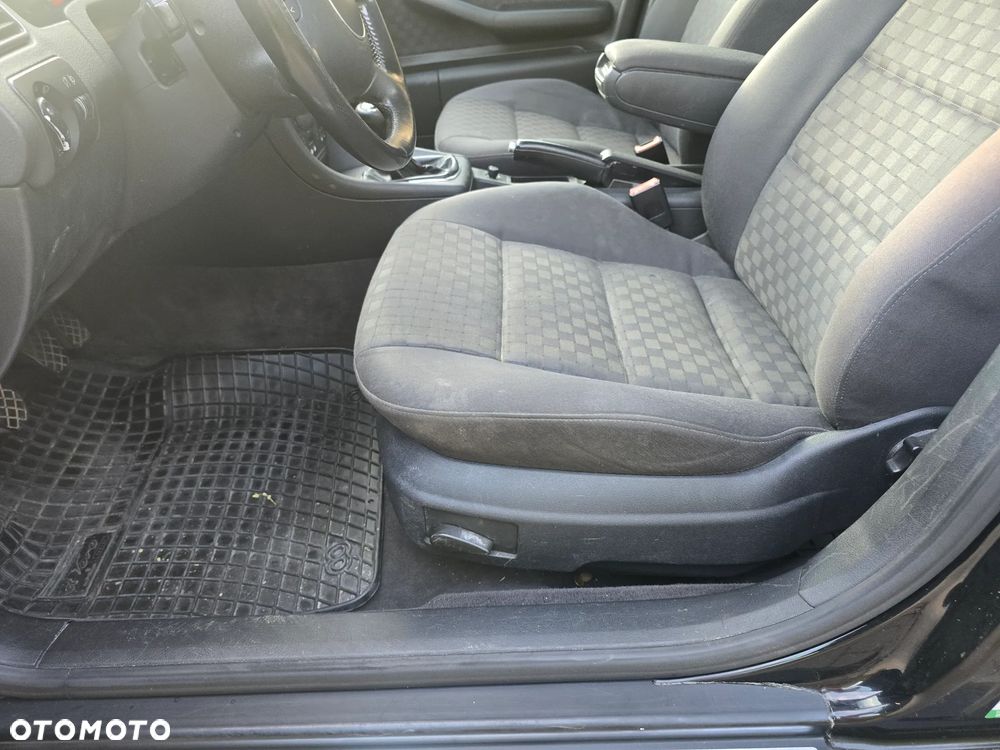 Audi A6 Limousine 2.4 - 11