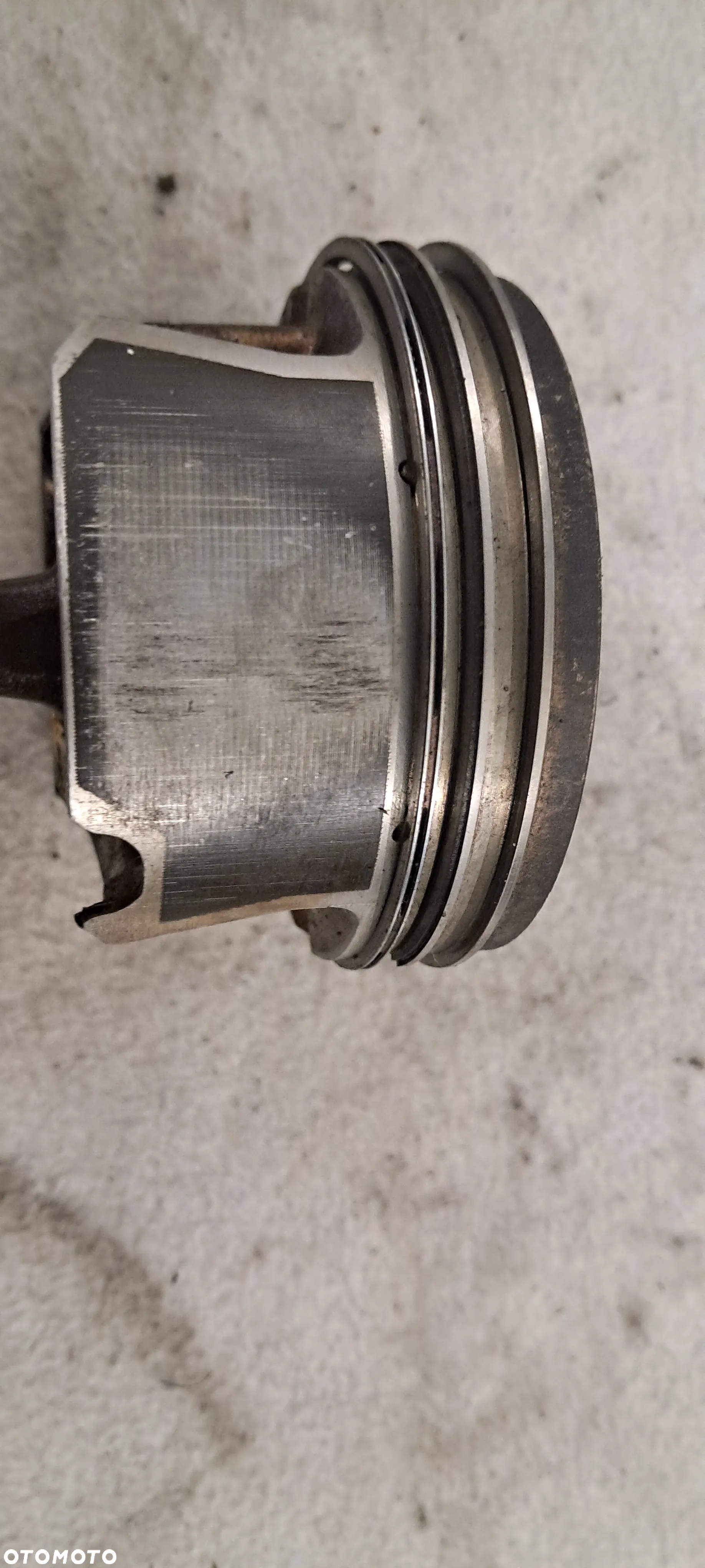 Tłok Korbowód Silnika BPJ 2.0TFSI 82L143 Audi A4 A6 - 6