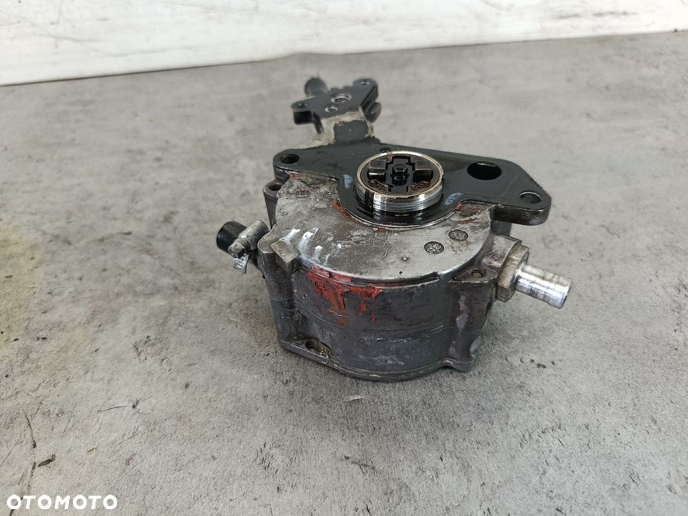 POMPA VACUM VW TOURAN I 038145209C BOSCH 1.9 TDI - 3