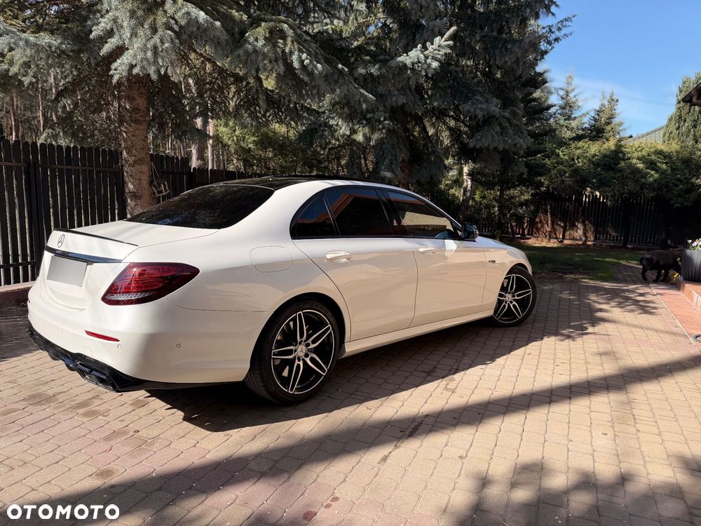 Mercedes-Benz Klasa E 43 AMG 4-Matic - 21