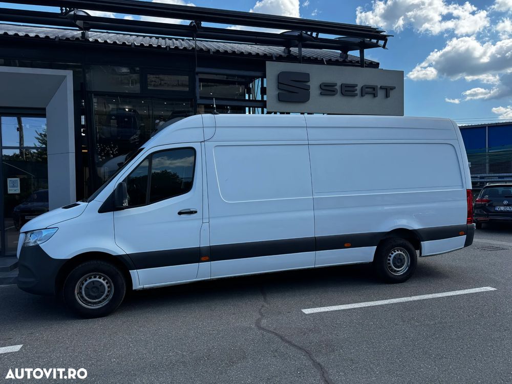 Mercedes-Benz Sprinter - 2