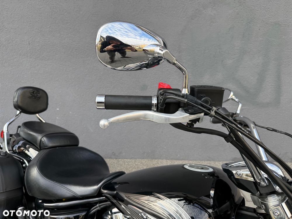 Yamaha XVS - 12