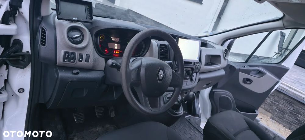 Renault Trafic - 9