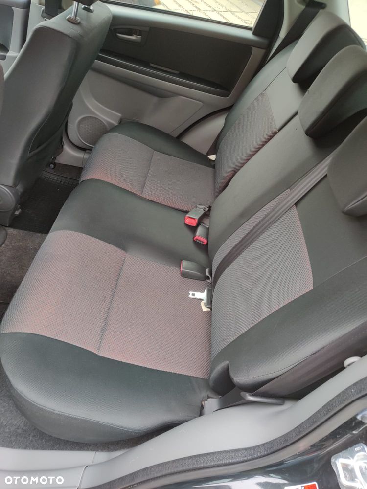 Suzuki SX4 1.9 DDiS 4WD GS / Premium - 8