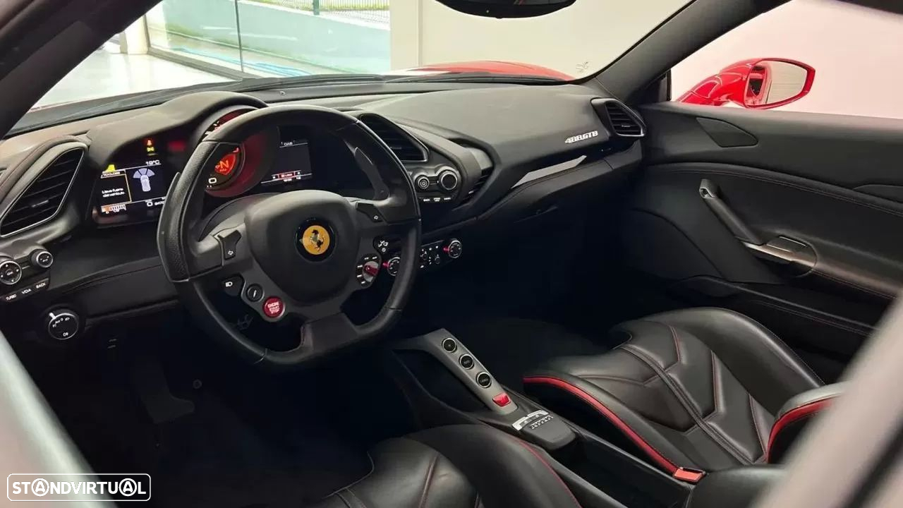 Ferrari 488 GTB - 10