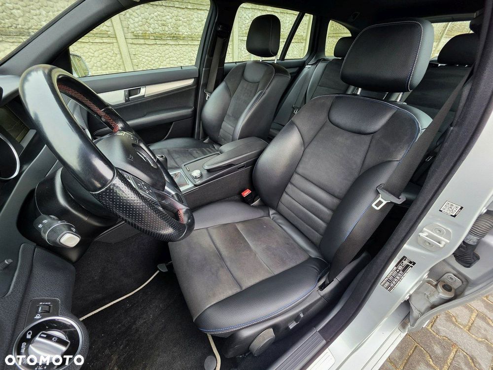 Mercedes-Benz Klasa C 180 T Edition - 10